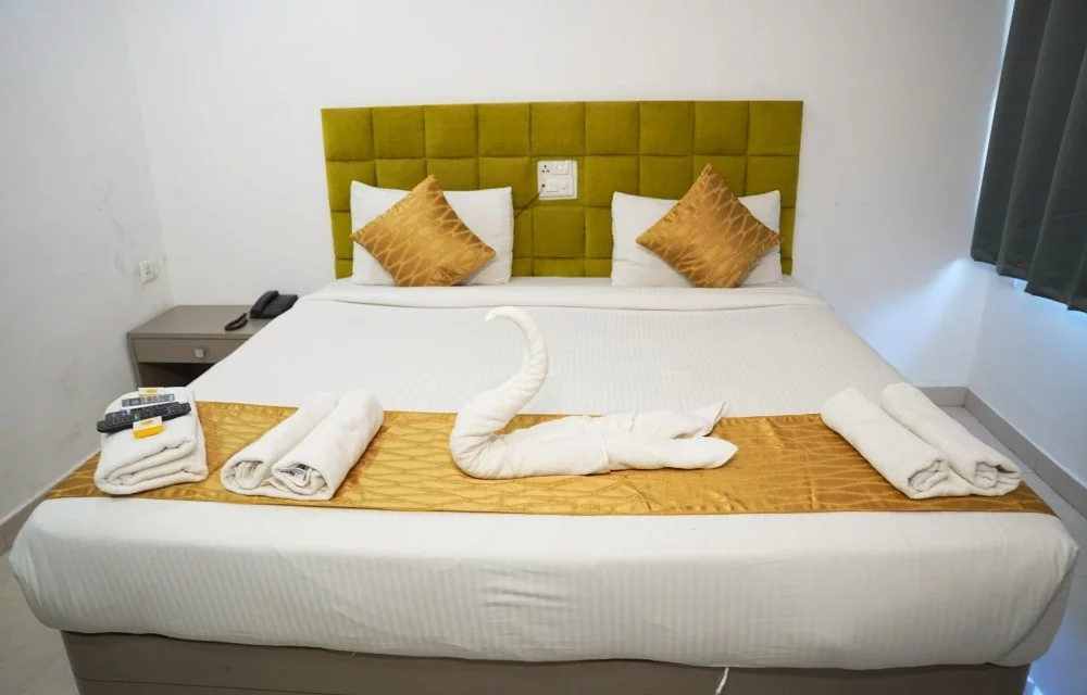 La Riviera Suites
