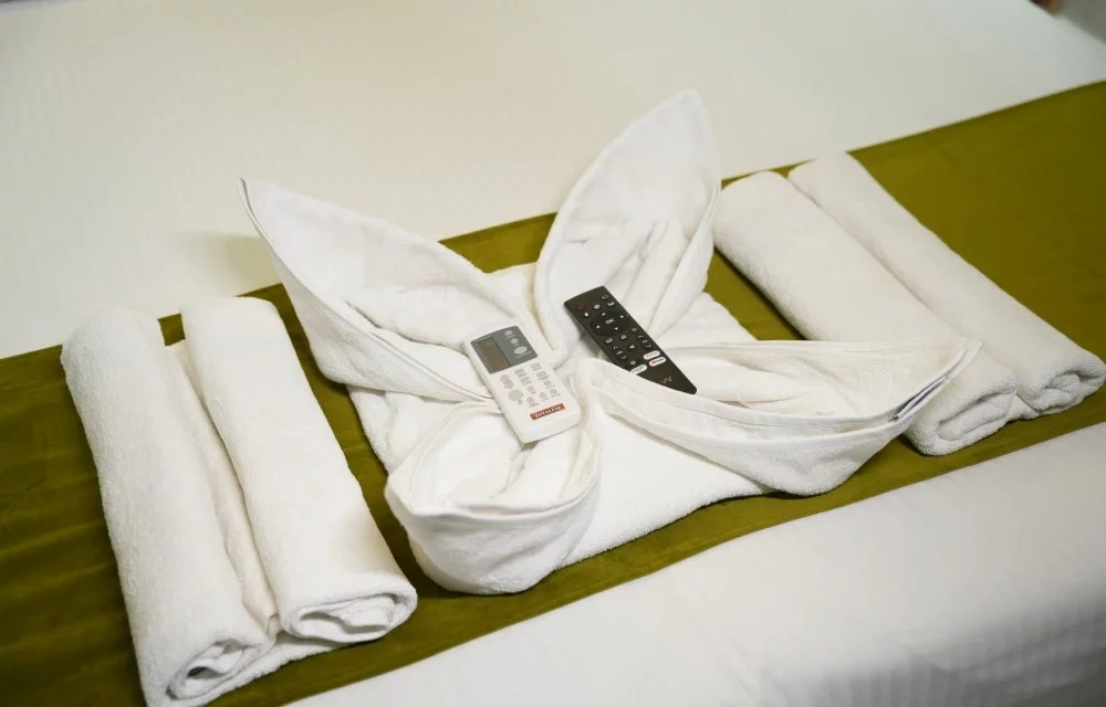 La Riviera Suites